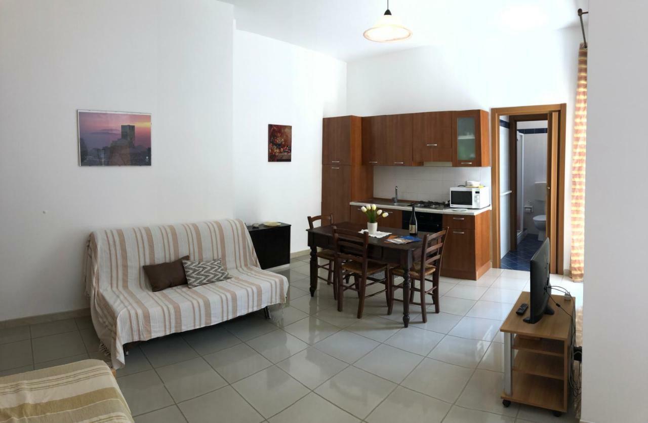 Villa Gelvi كاستيلاّماري ديل غو المظهر الخارجي الصورة